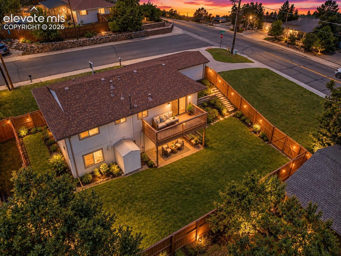 Listing photo 2 for 3100 S Dale Court