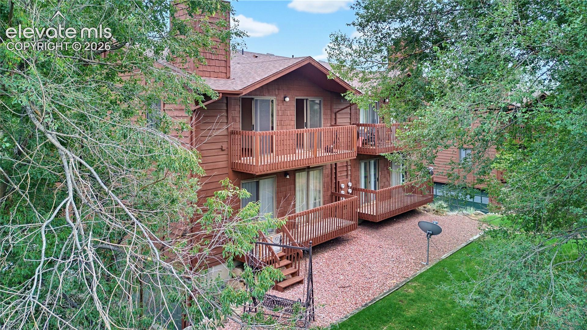 2526 Plumtree Grove