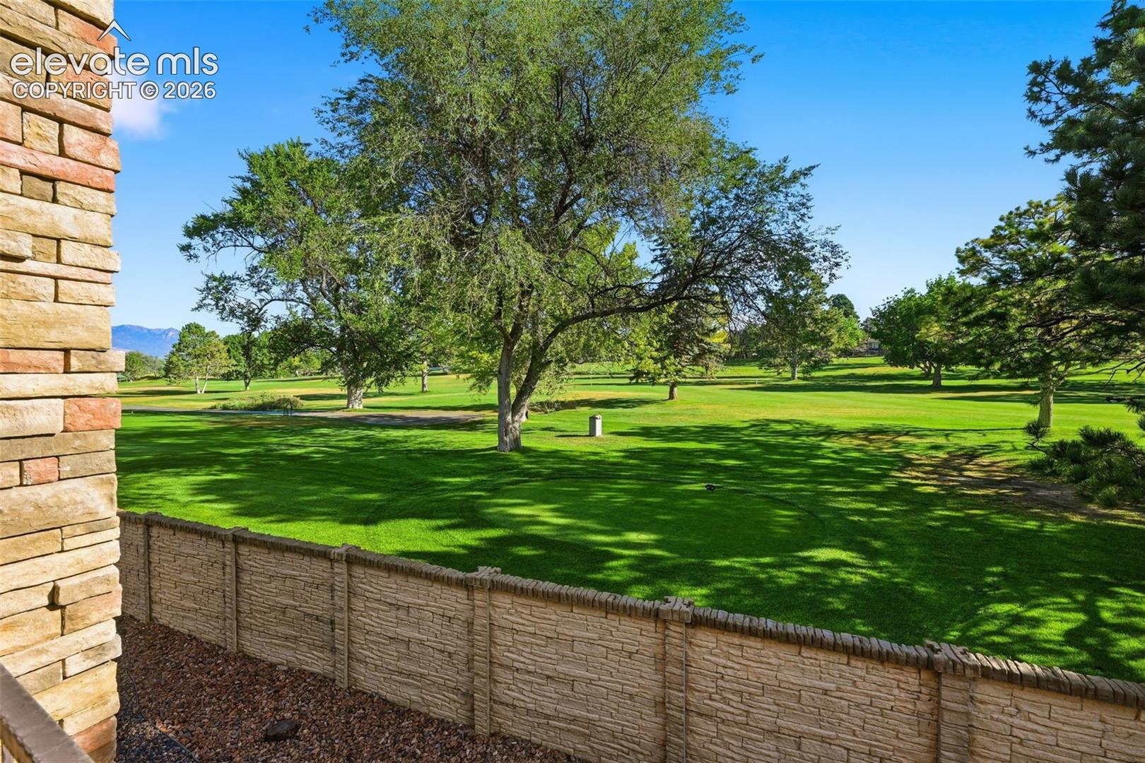 2691 Fairway Drive, photo 3