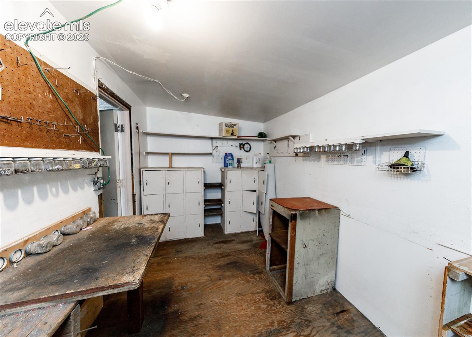 Listing photo 27 for 2203 Templeton Gap Road