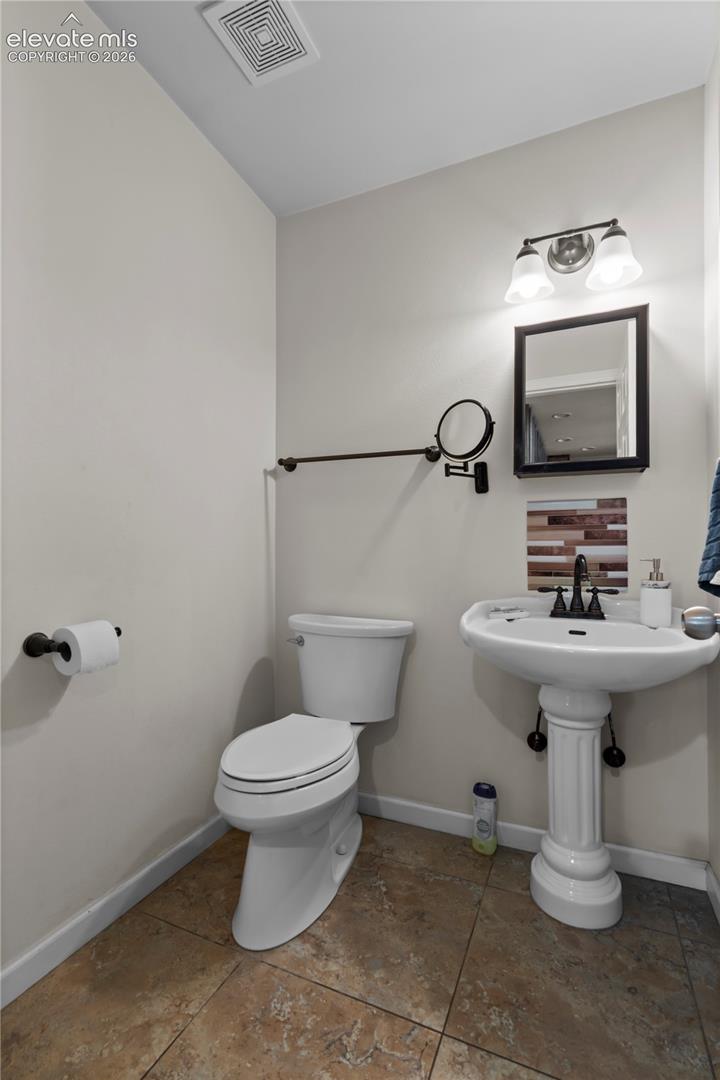 Listing photo 21 for 850 Forest Edge Road A