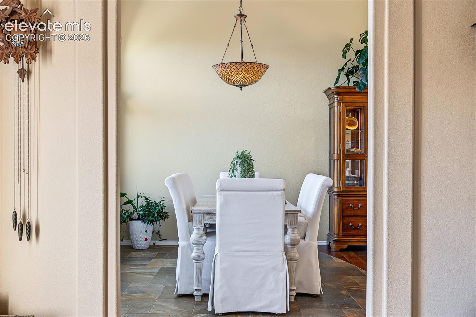 Listing photo 9 for 3530 Twisted Oak Circle