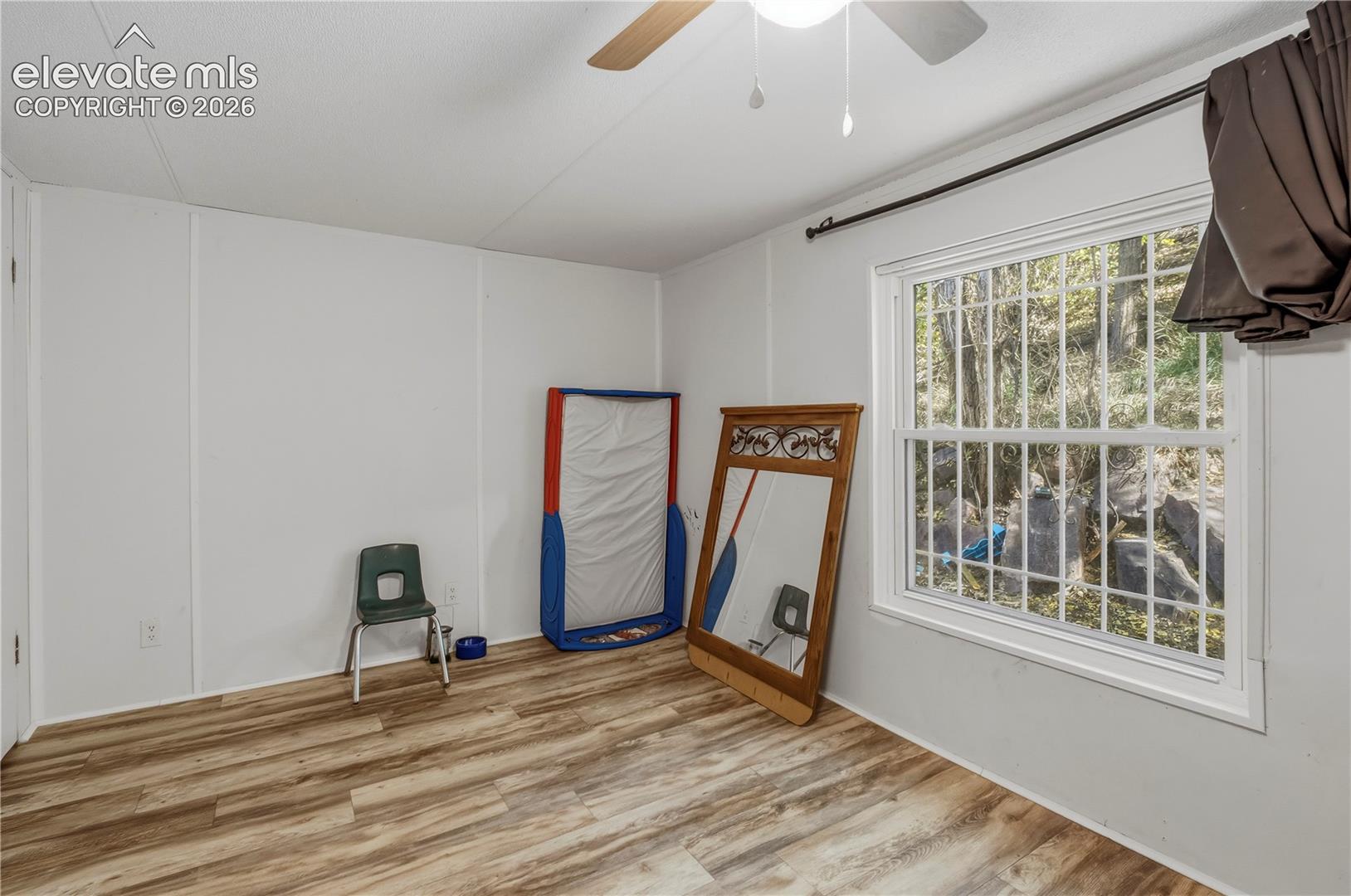 Listing photo 18 for 114 Mojave Way
