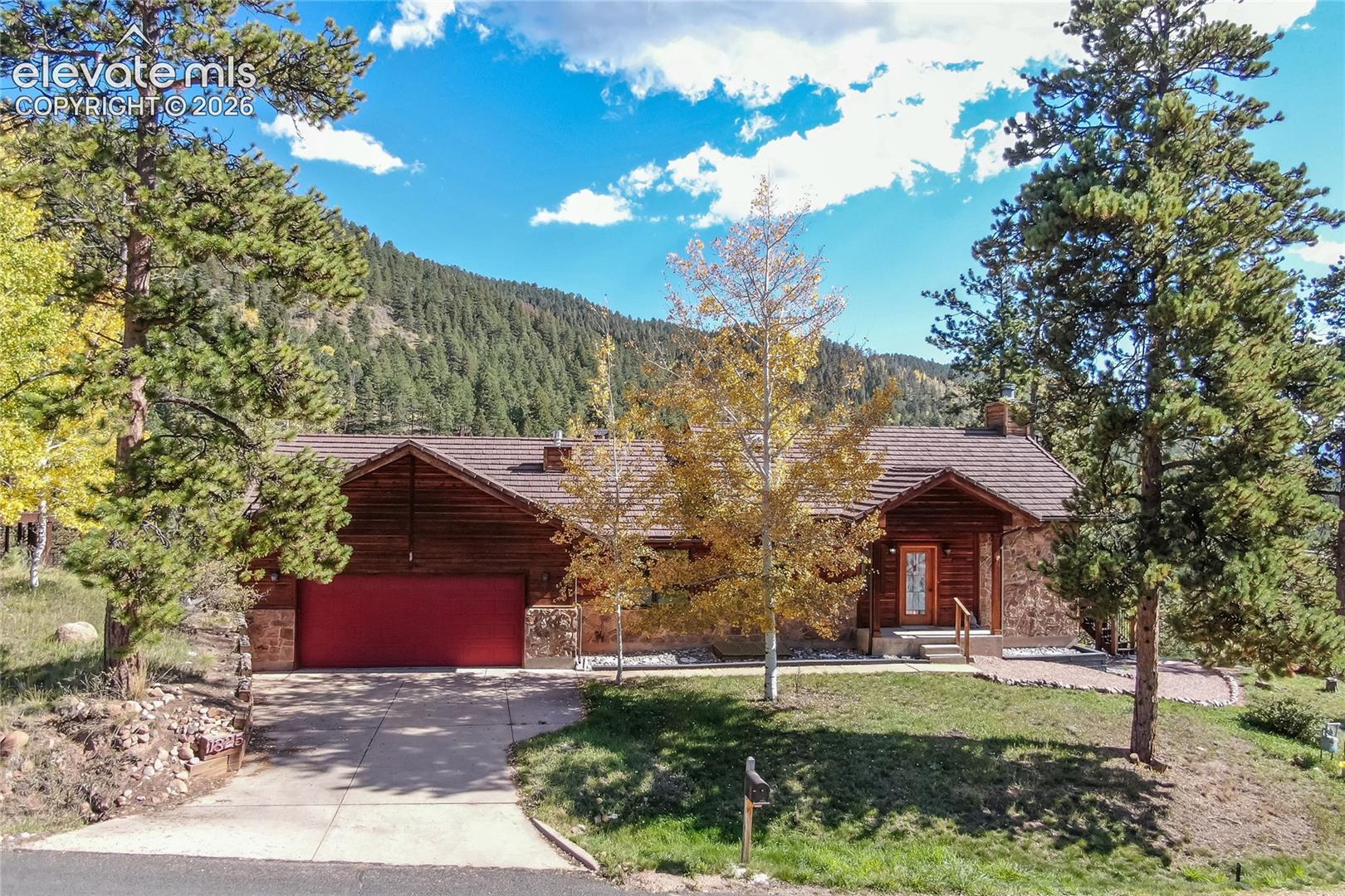 Listing photo 36 for 1325 Kings Crown Road
