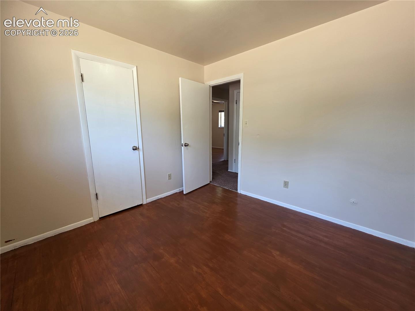 Listing photo 11 for 605 Del Norte Street