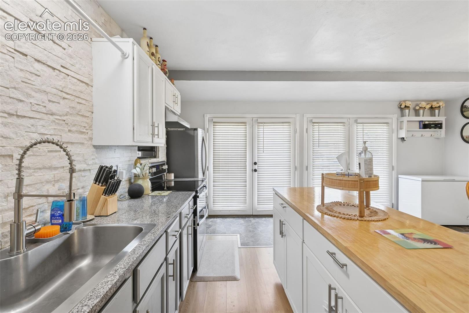 Listing photo 13 for 601 Rye Ridge Road