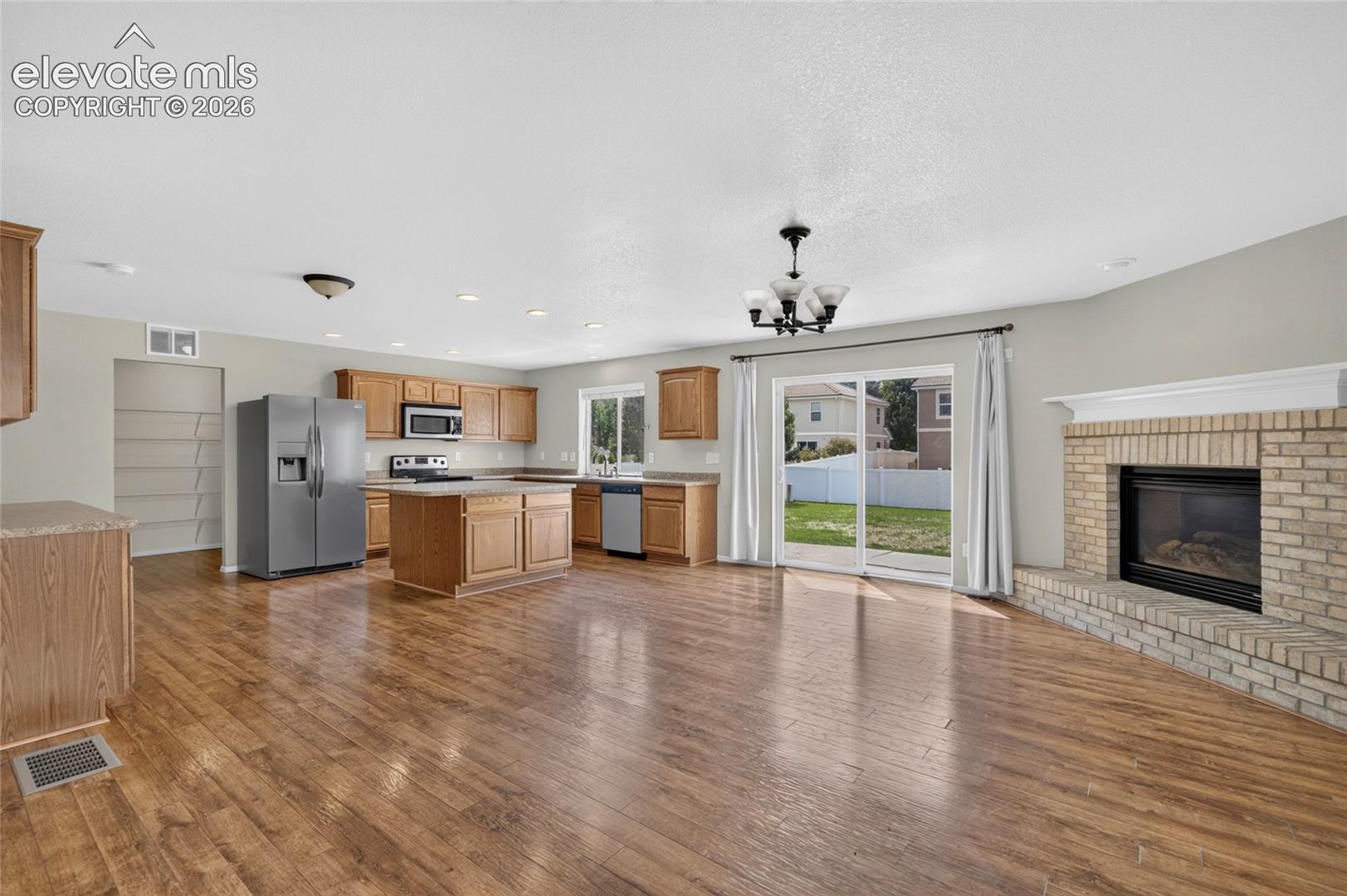 Listing photo 13 for 7935 Campground Drive