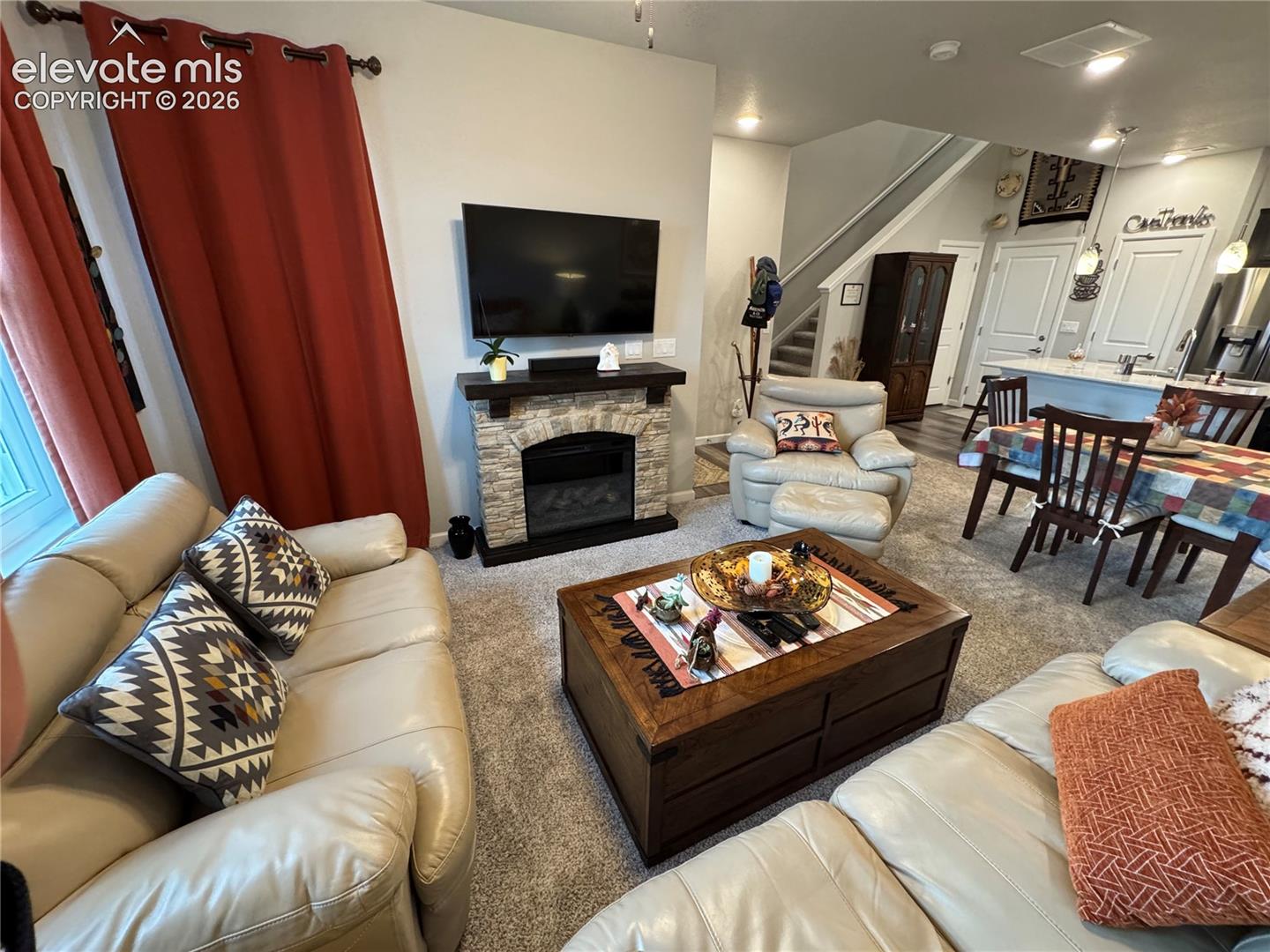 Listing photo 12 for 8610 Laurel Mountain View