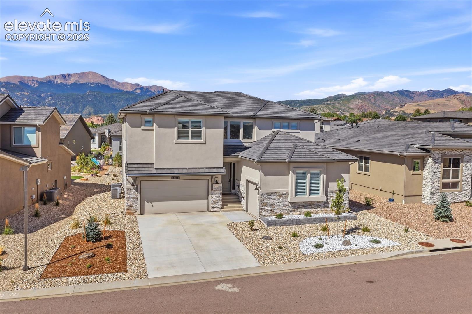 Listing photo 46 for 3414 Crest Hollow View