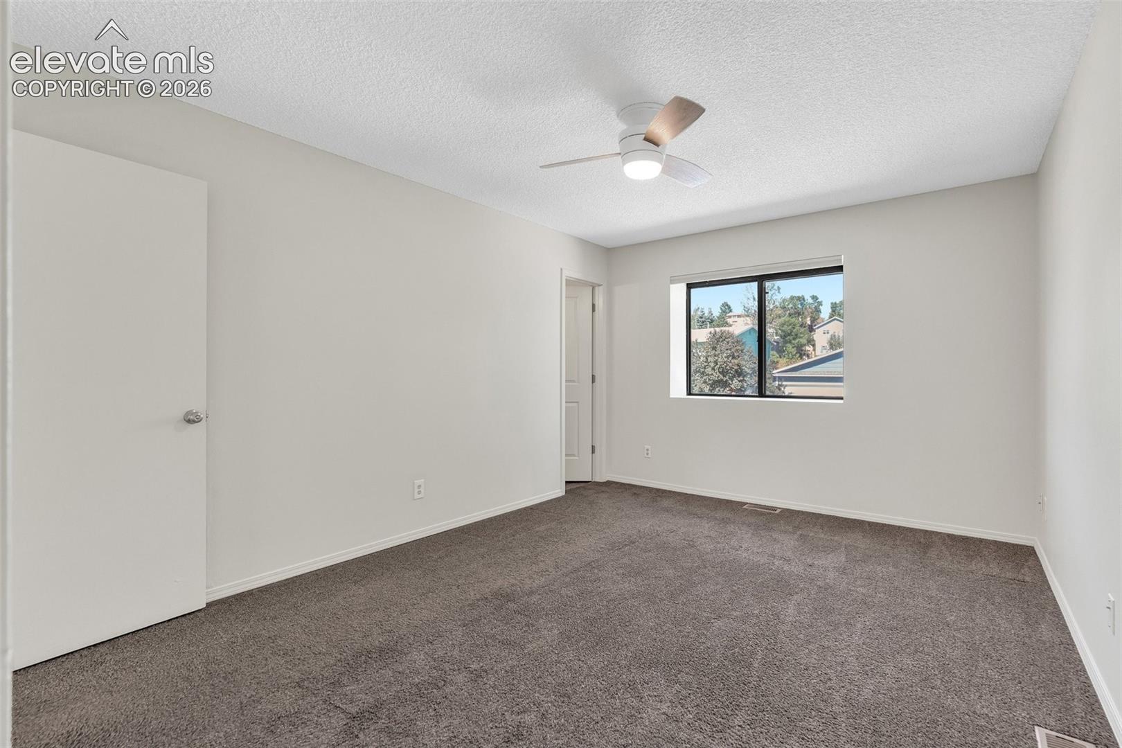 Listing photo 15 for 5555 Alma Terrace