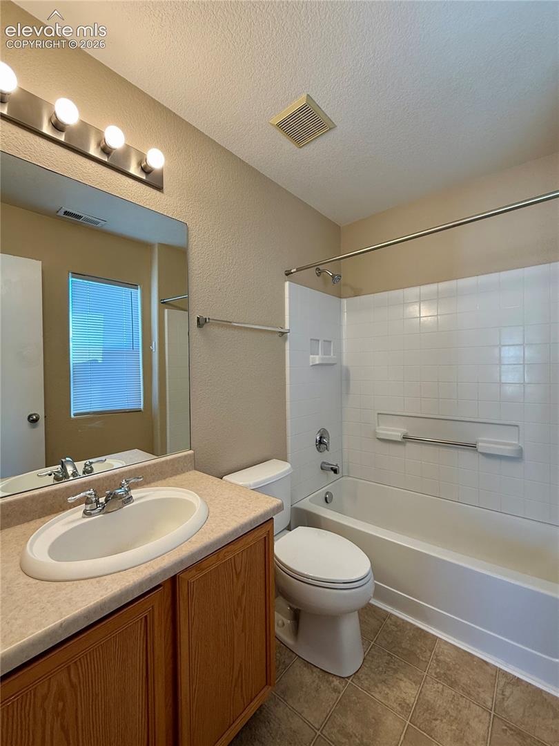 Listing photo 13 for 10586 Country Park Point
