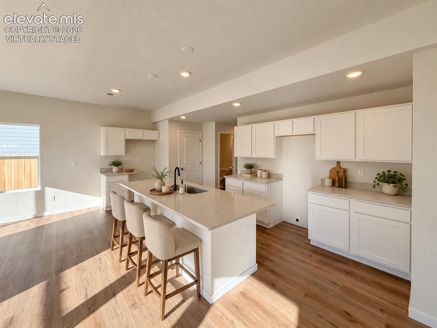 Listing photo 8 for 8515 Blue Feather Loop