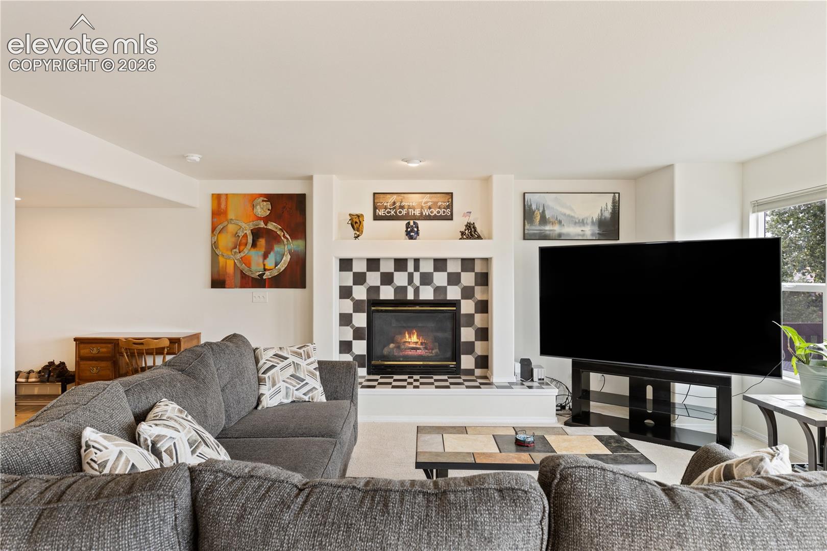Listing photo 6 for 3916 Roan Drive