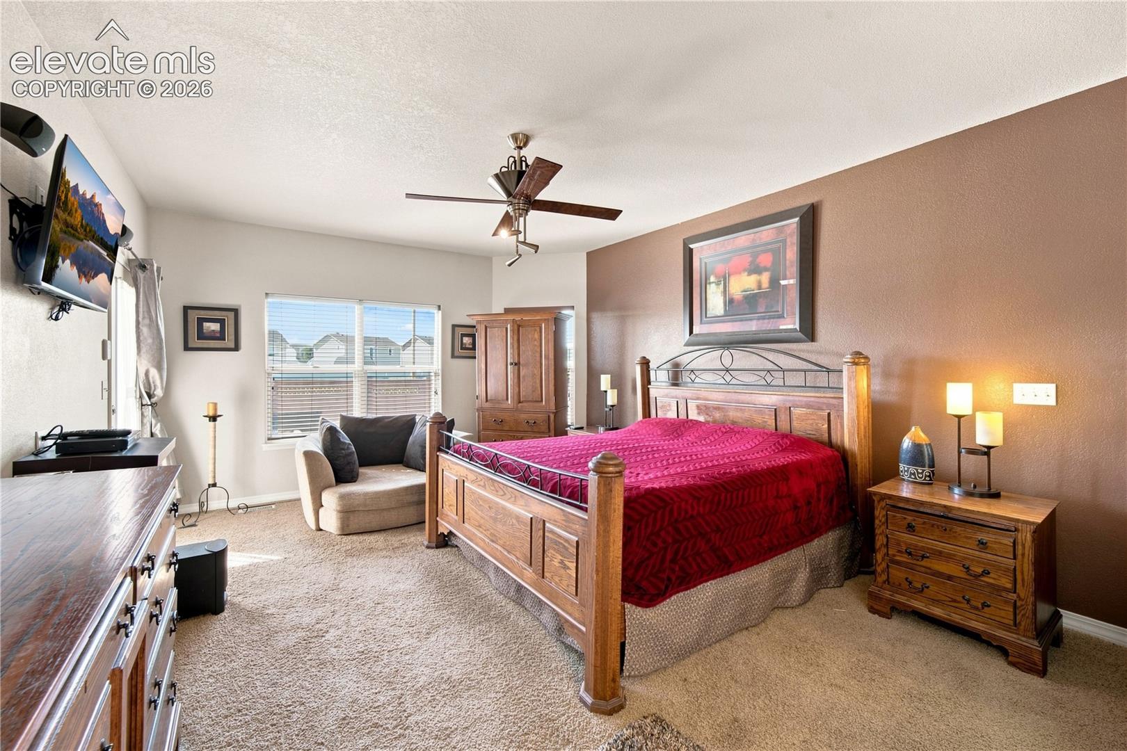 Listing photo 13 for 4 Hawks Point Court