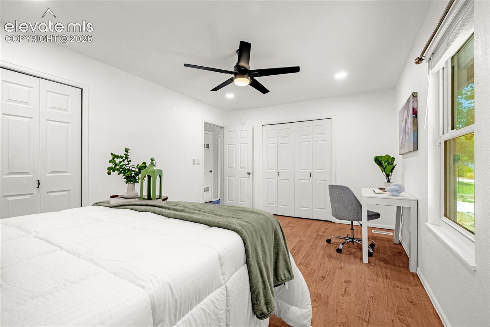 Listing photo 14 for 6805 Parkridge Court