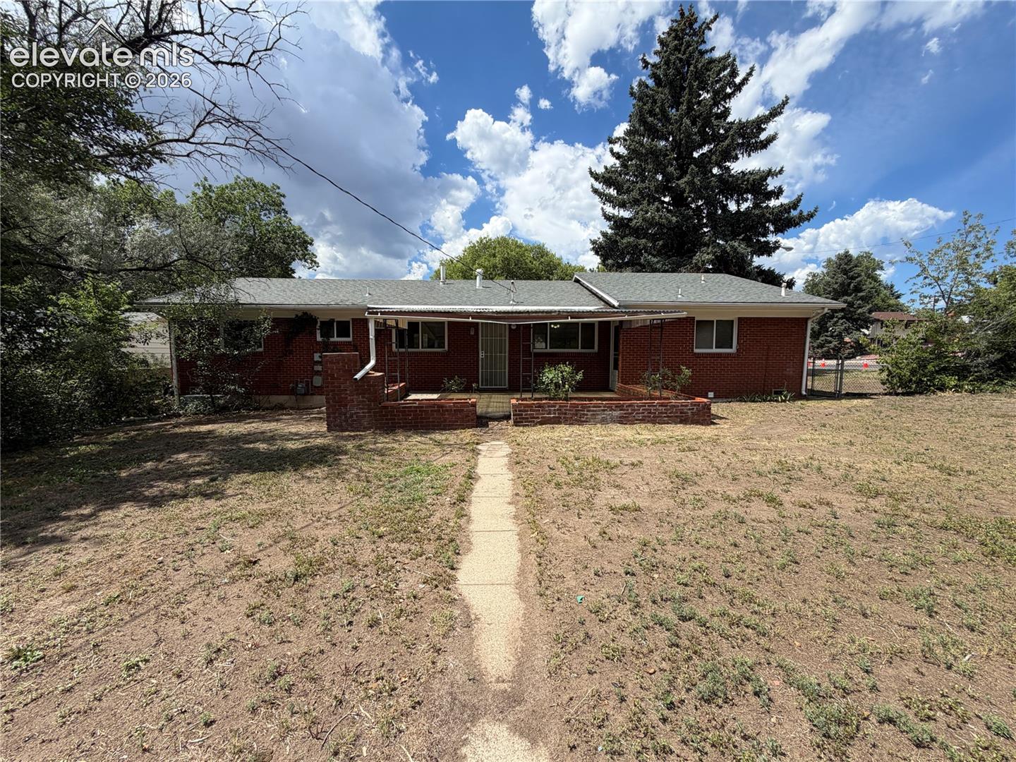 Listing photo 29 for 2239 Drakestone Drive