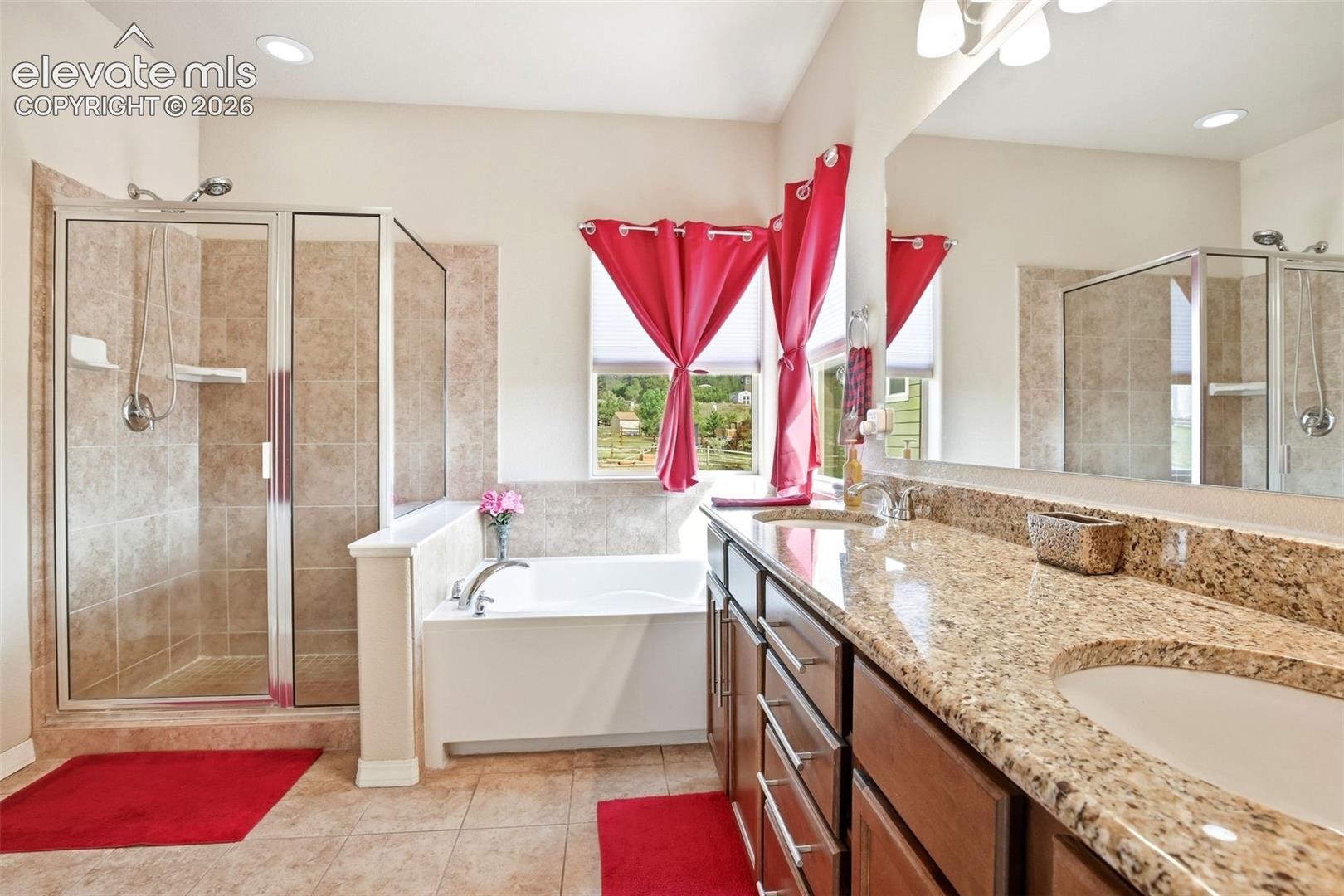 Listing photo 31 for 19524 Lindenmere Drive