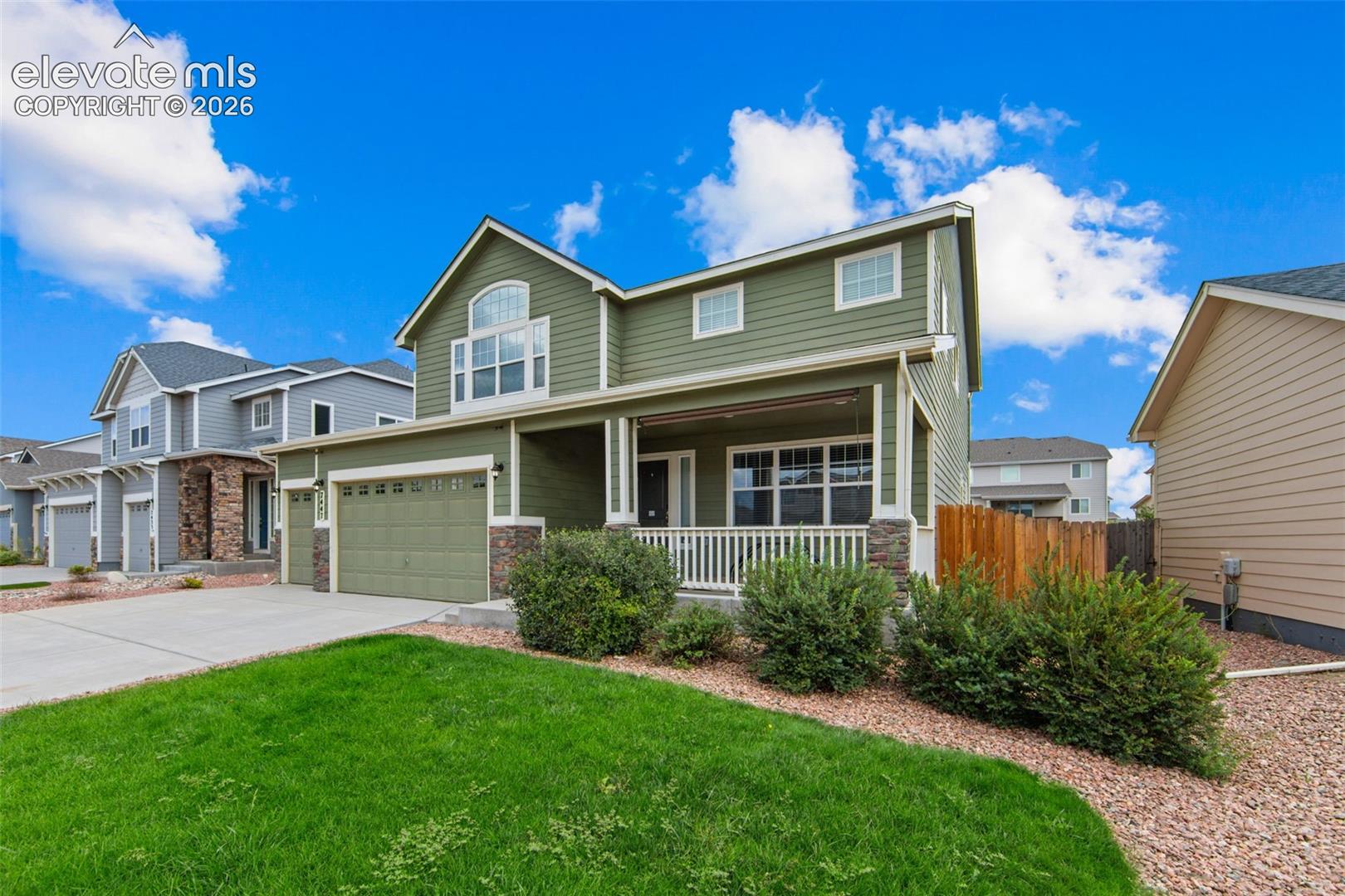 Listing photo 7 for 7447 Peachleaf Drive