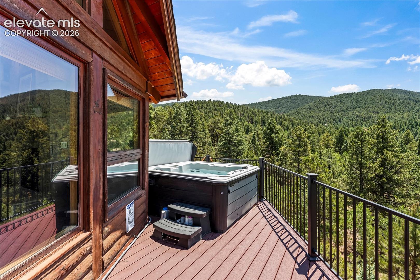 Listing photo 35 for 102 Douglas Fir Lane