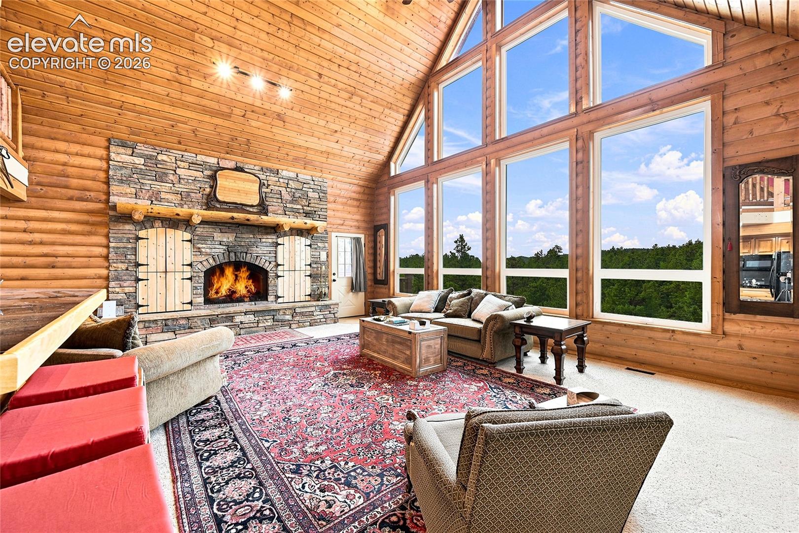 Listing photo 6 for 2130 Arapahoe Street