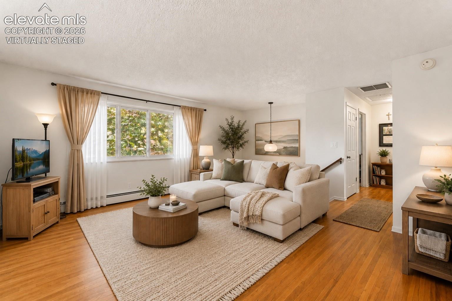 Listing photo 10 for 2801 S Reed Street