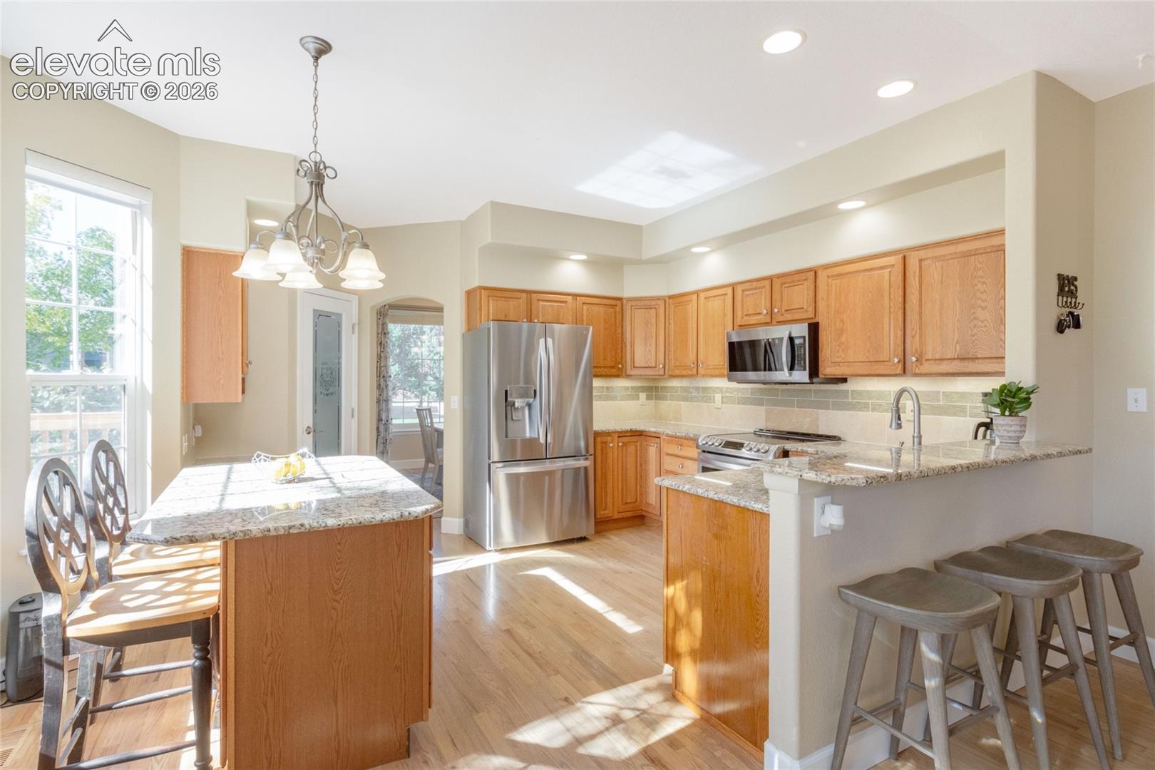 Listing photo 9 for 19905 Riverglen Lane