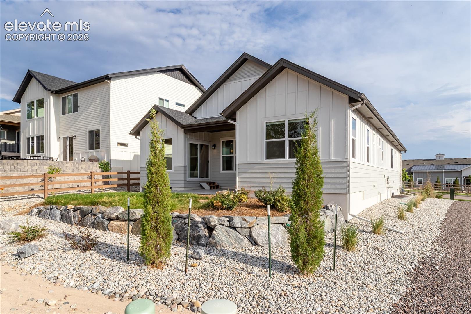 Listing photo 37 for 330 E Lost Pines Drive