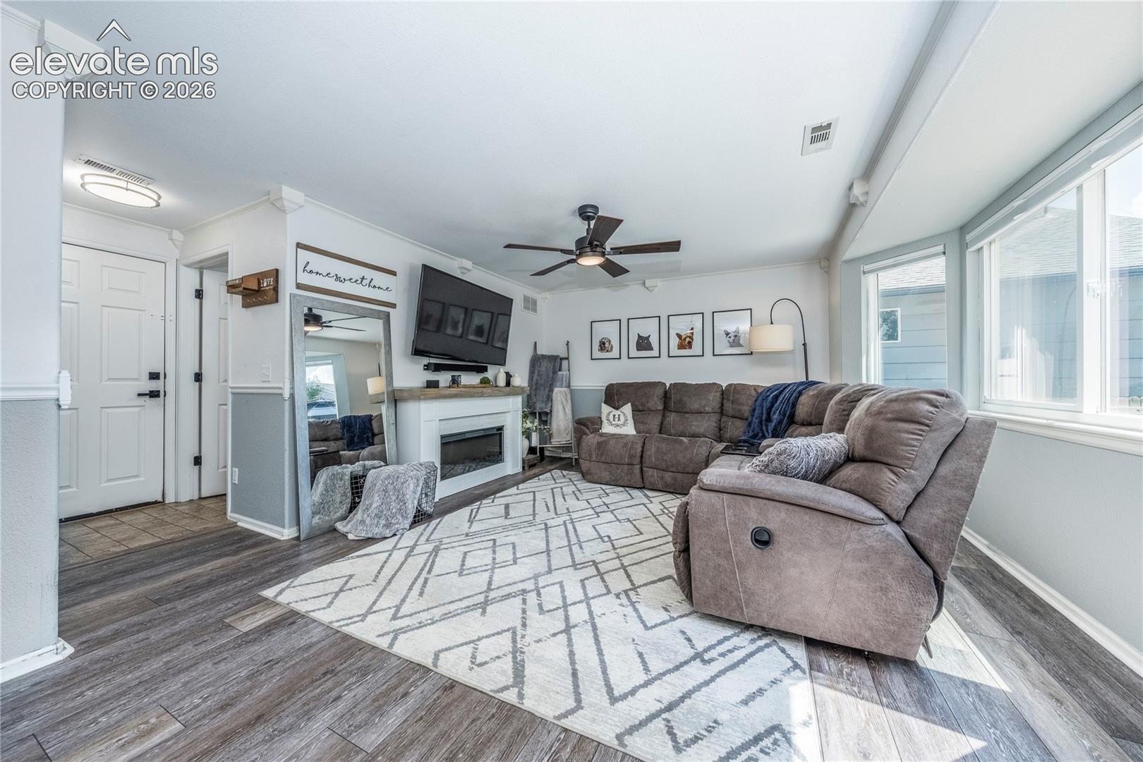 Listing photo 17 for 5664 Mesa Mountain Way