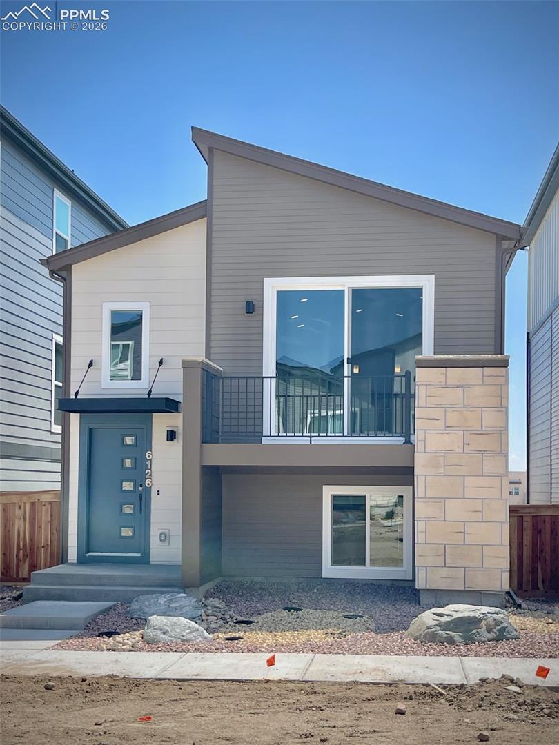 6126 Ellipse View