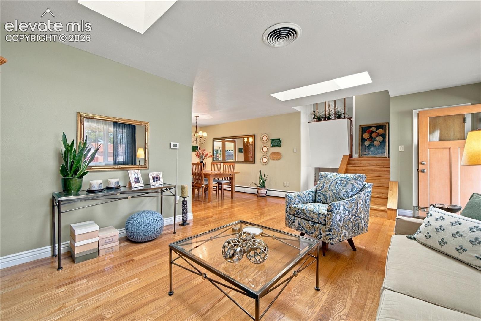 Listing photo 12 for 82 Amherst Avenue
