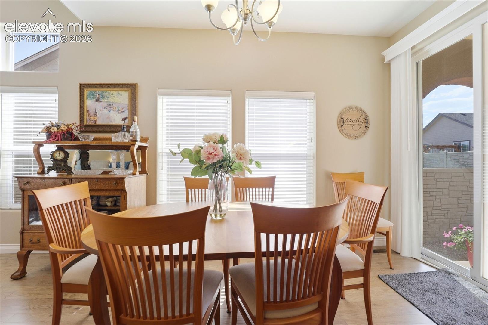Listing photo 9 for 9982 Golf Crest Drive