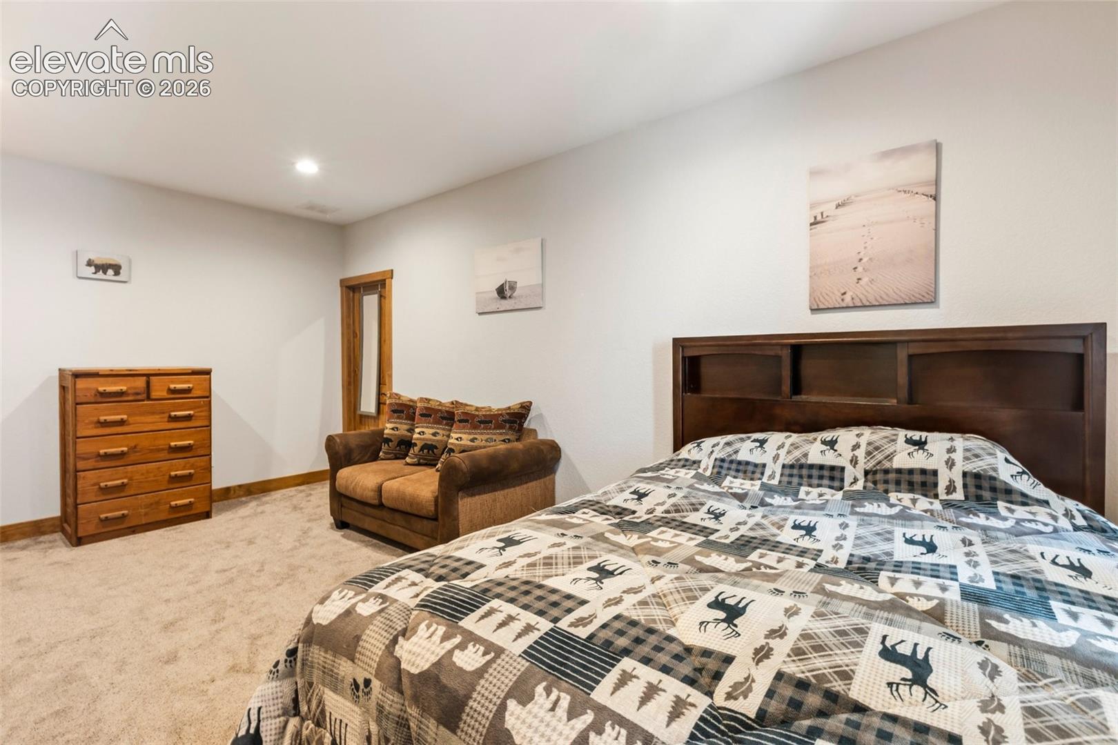 Listing photo 41 for 180 Wildrose Court