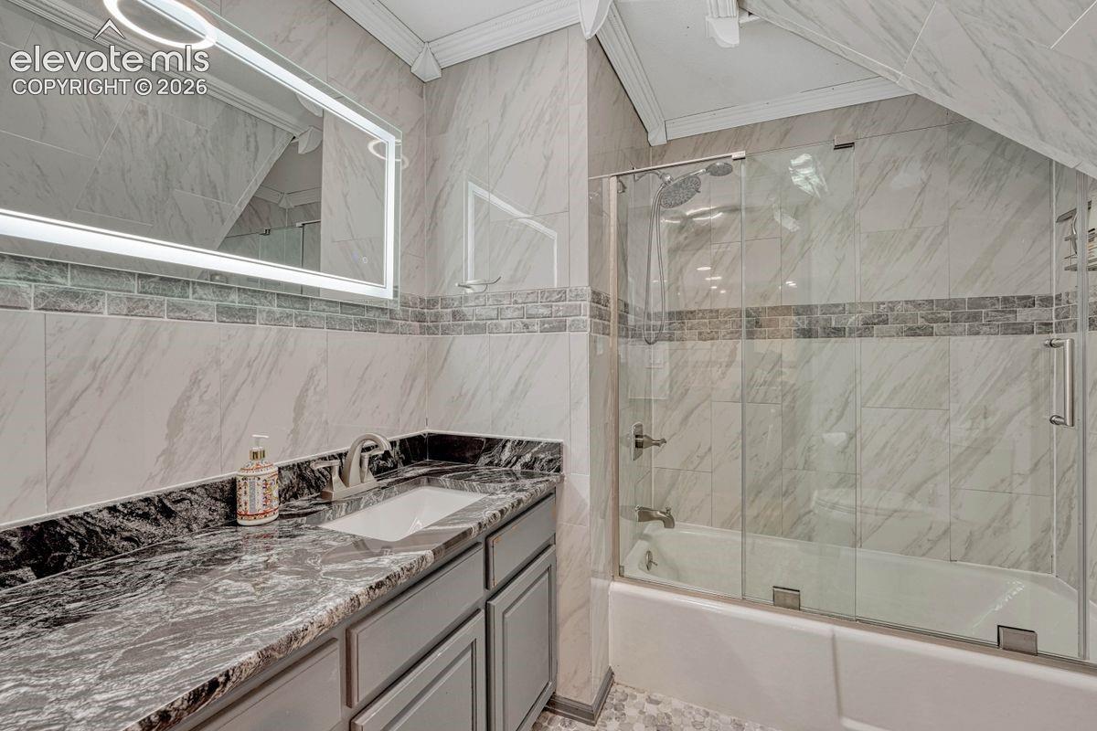 515 Congressional Drive, photo 37