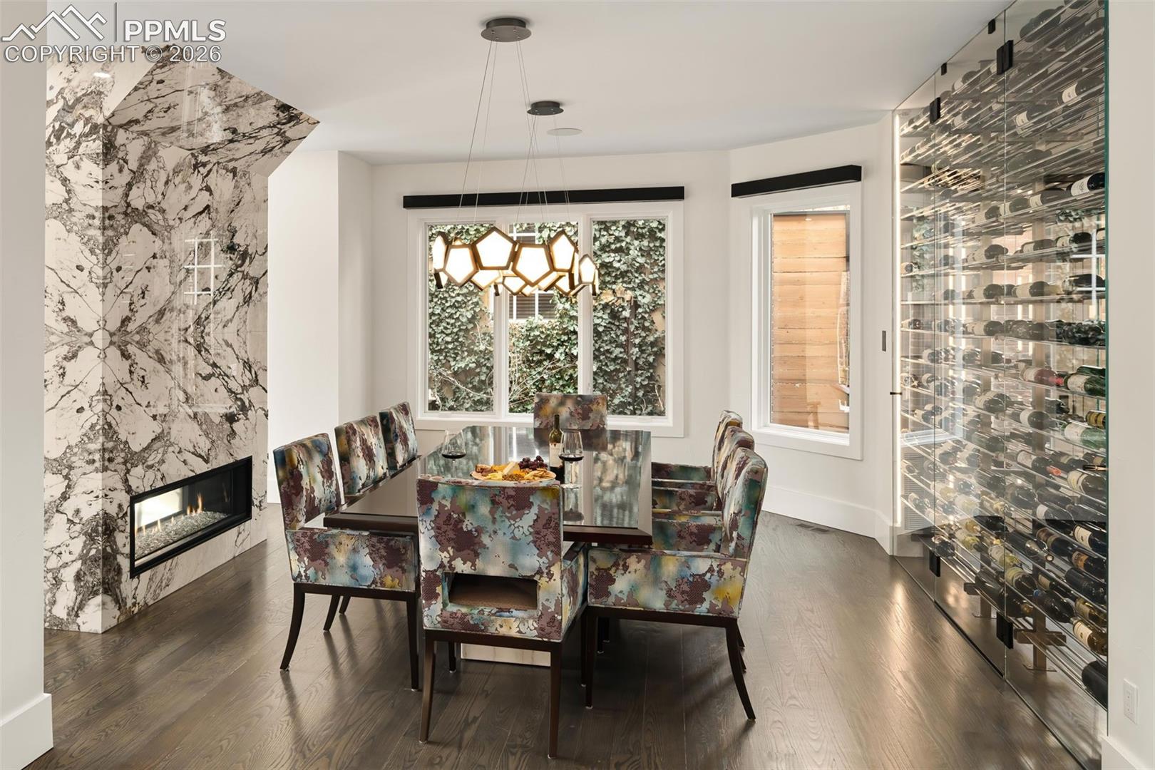 Listing photo 13 for 418 Steele Street