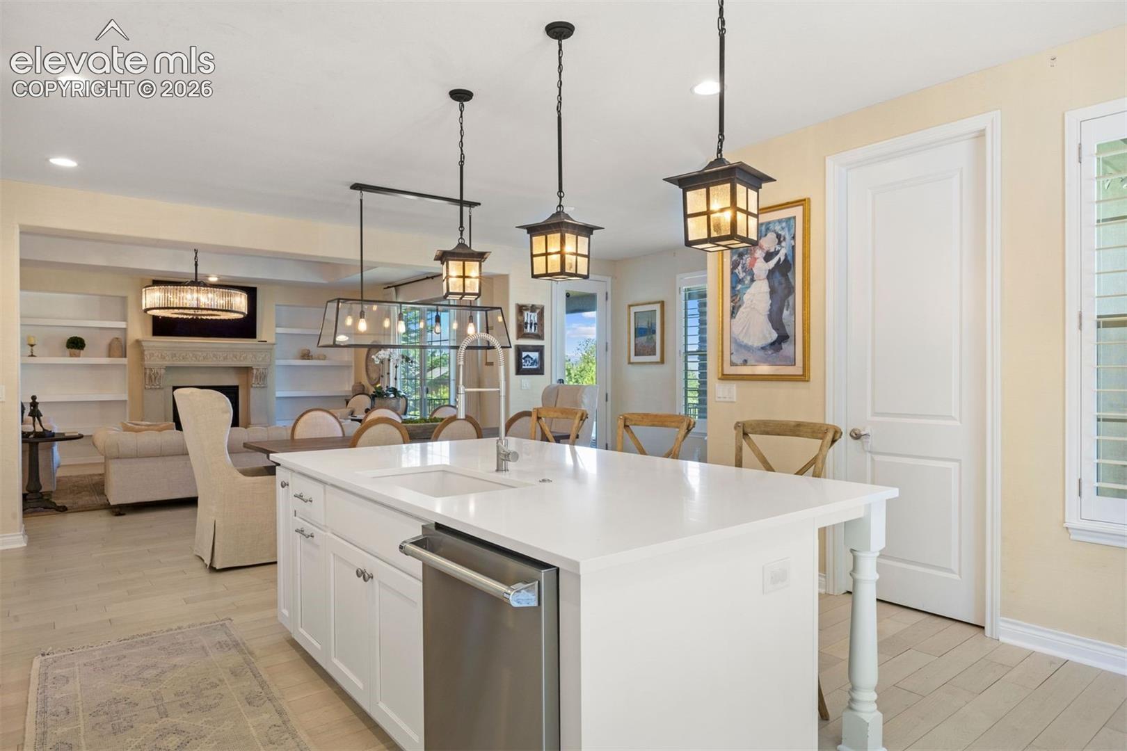 Listing photo 15 for 2151 Saddleback Drive