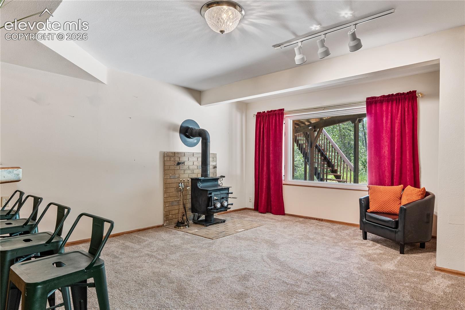 Listing photo 24 for 222 Clio Avenue