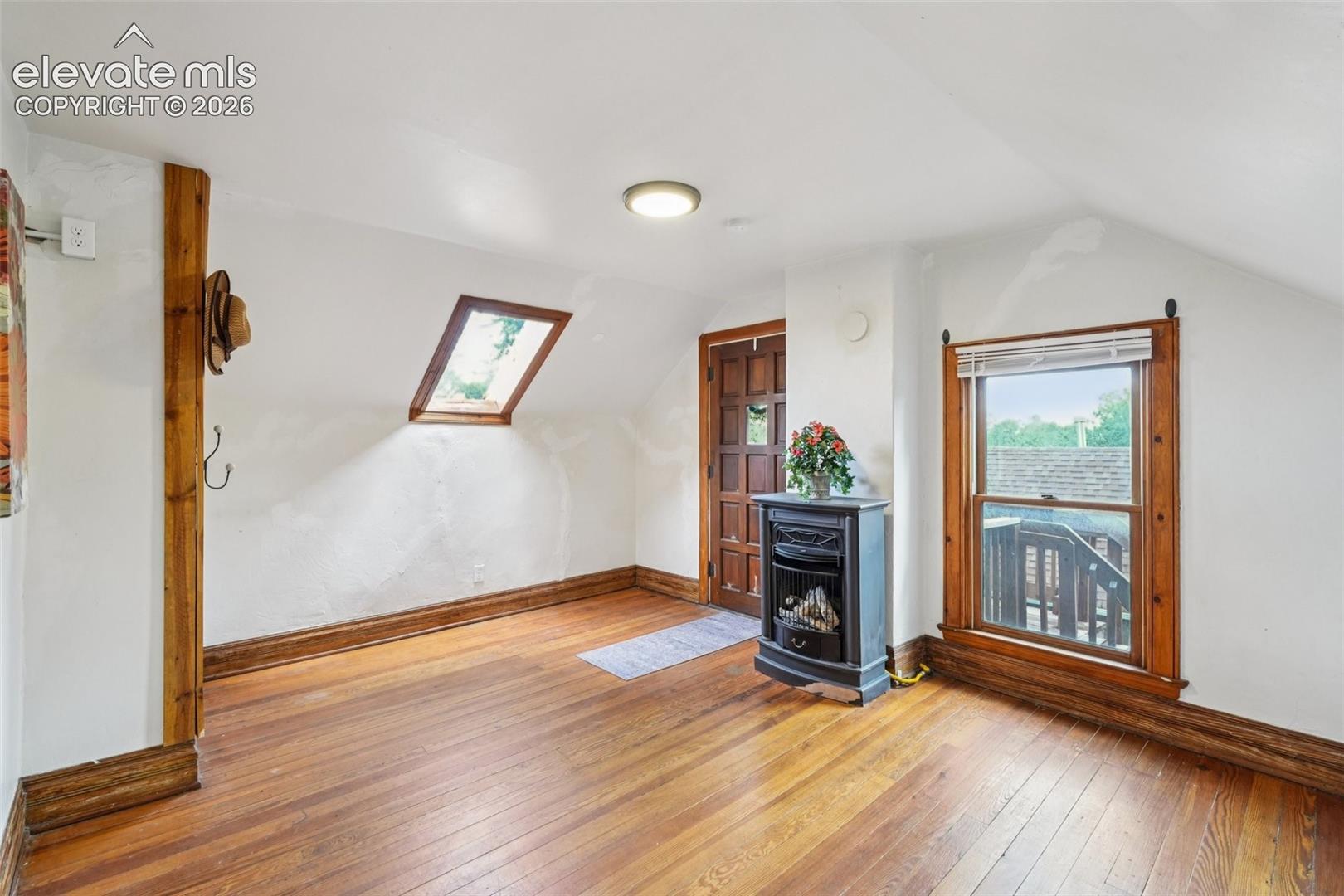 Listing photo 33 for 708 Cooper Avenue