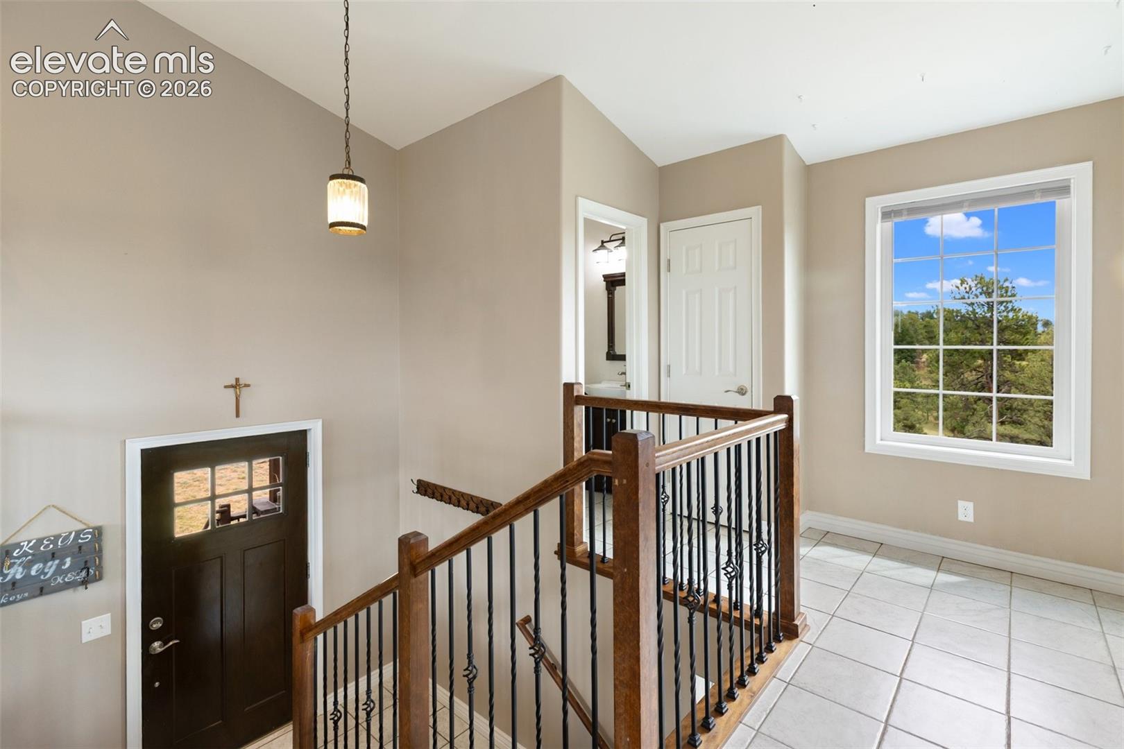 Listing photo 19 for 127 Carlton Circle