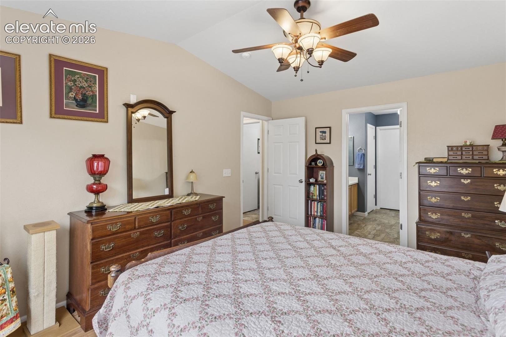 Listing photo 15 for 9351 Bethpage Road
