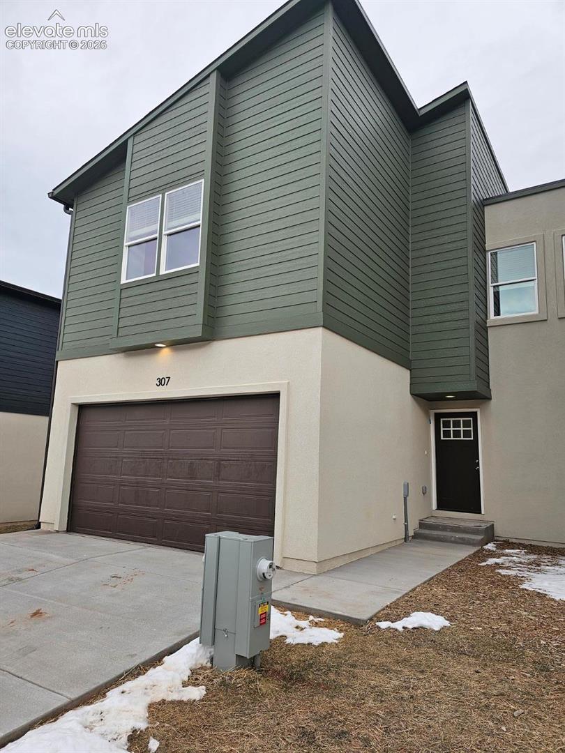 307 Spruce Meadow Grove