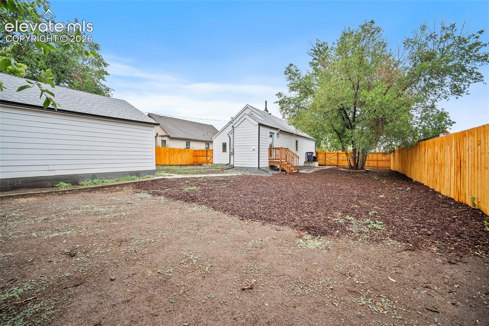 Listing photo 34 for 3630 W Walsh Place
