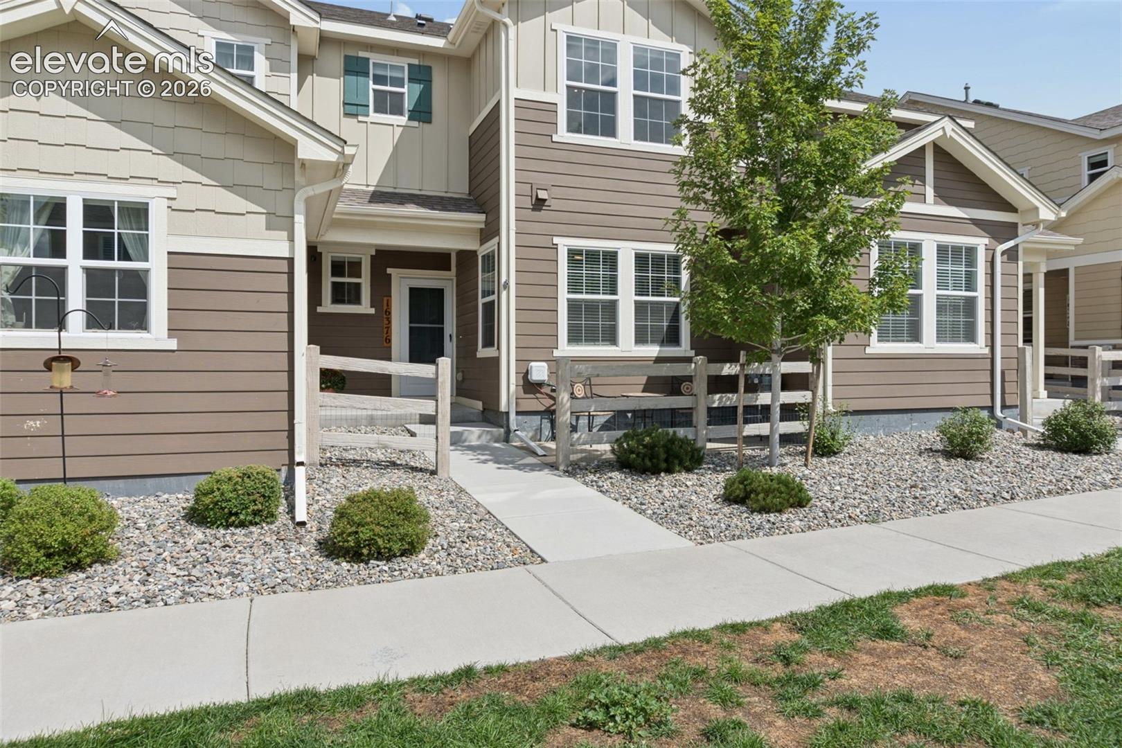 Listing photo 3 for 16376 Rustlers Range Point