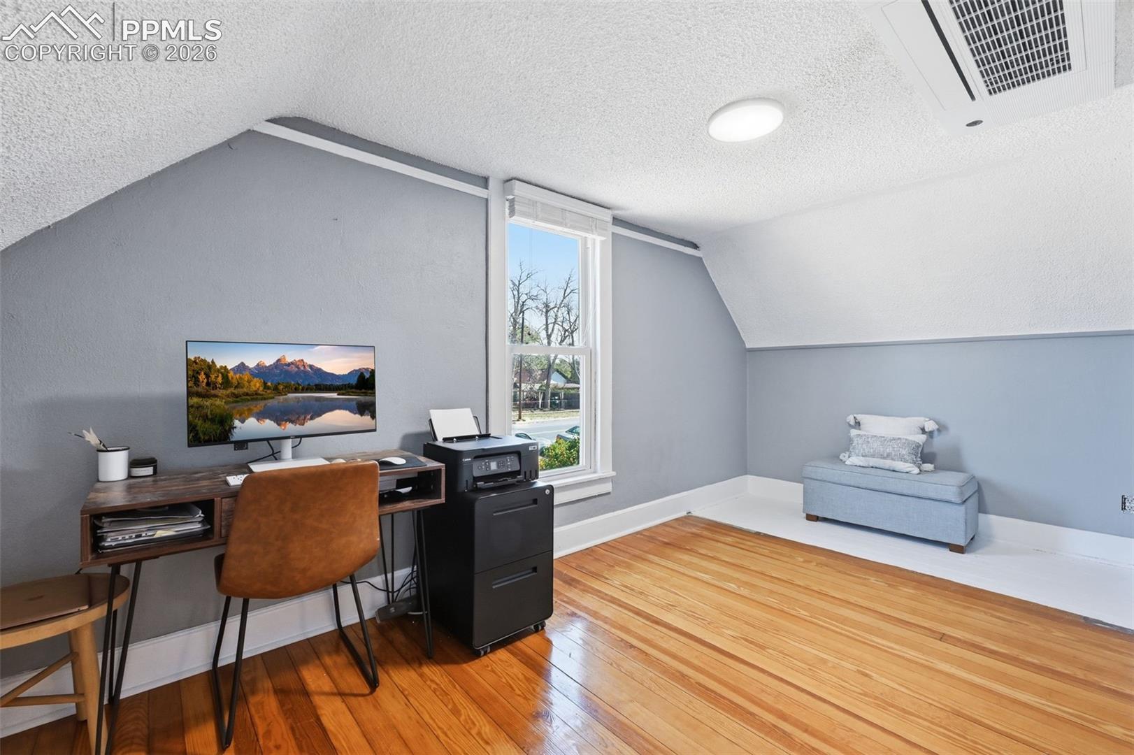 Listing photo 21 for 937 E Costilla Street