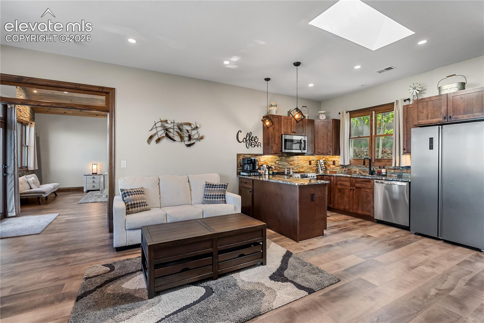 Listing photo 14 for 132 Hayden Street