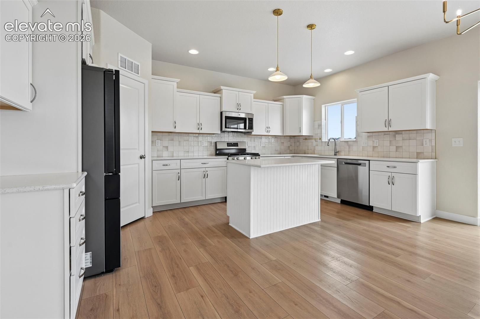 6007 Wendy Stream Way, photo 11