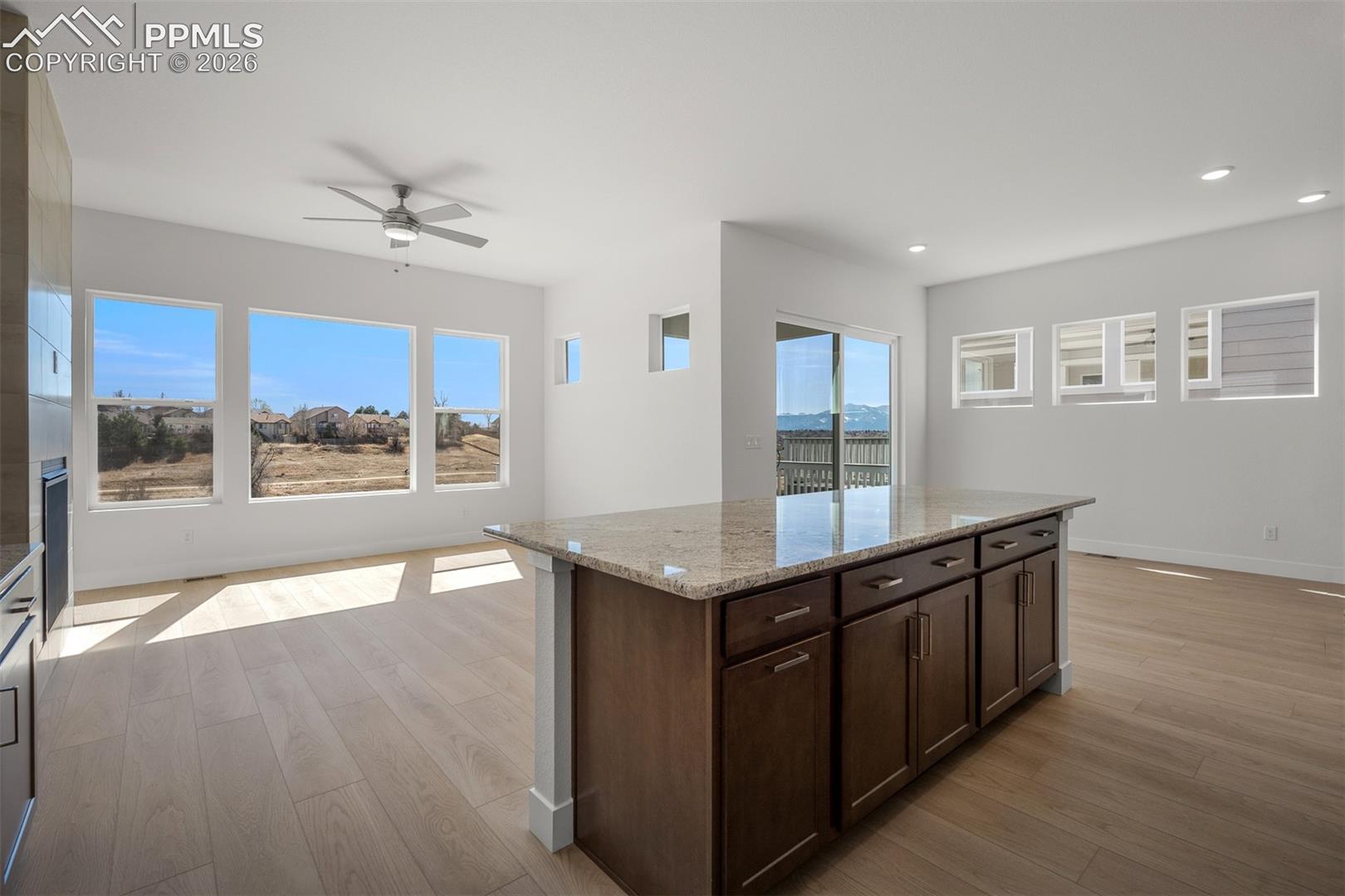 Listing photo 8 for 4555 Peak Crest View