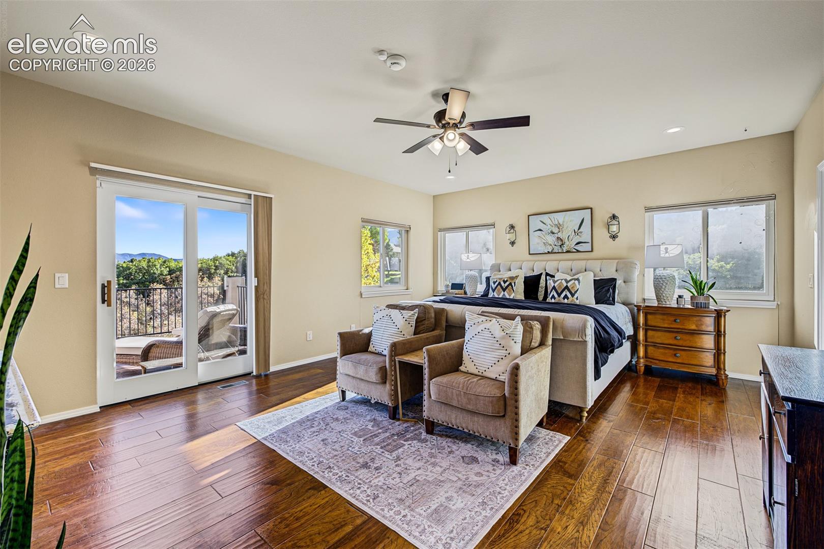 Listing photo 16 for 3530 Twisted Oak Circle