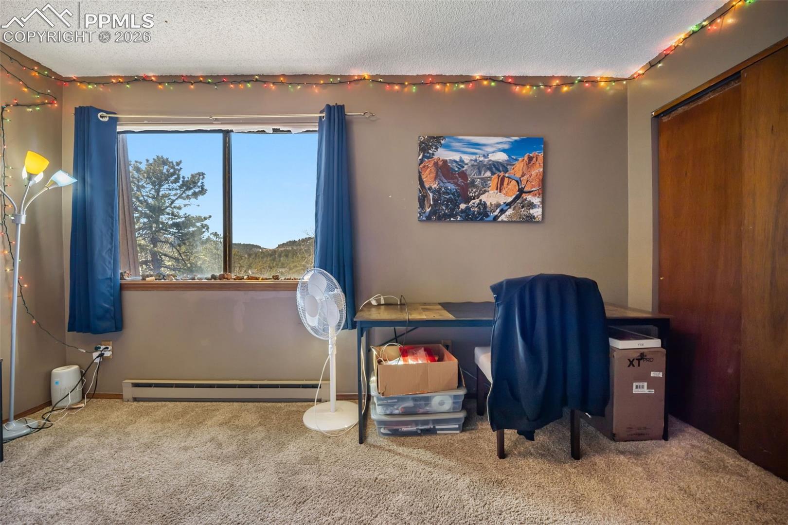 Listing photo 18 for 554 Manor Court C