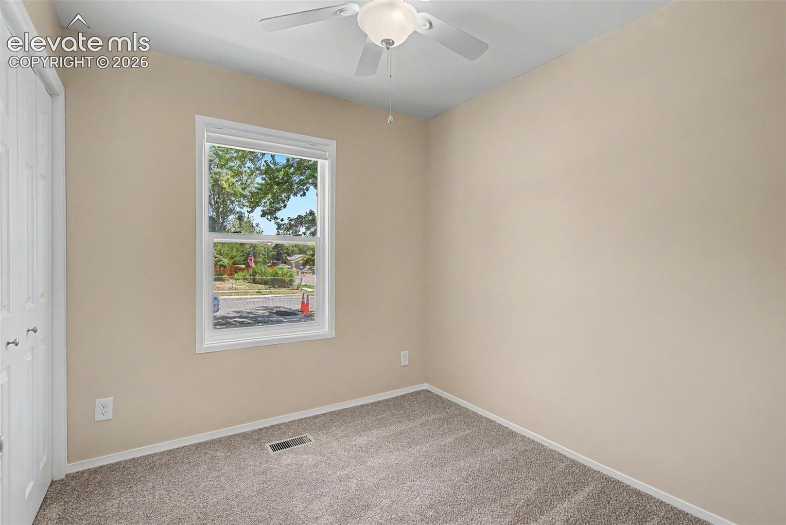 Listing photo 16 for 2 Arlen Street