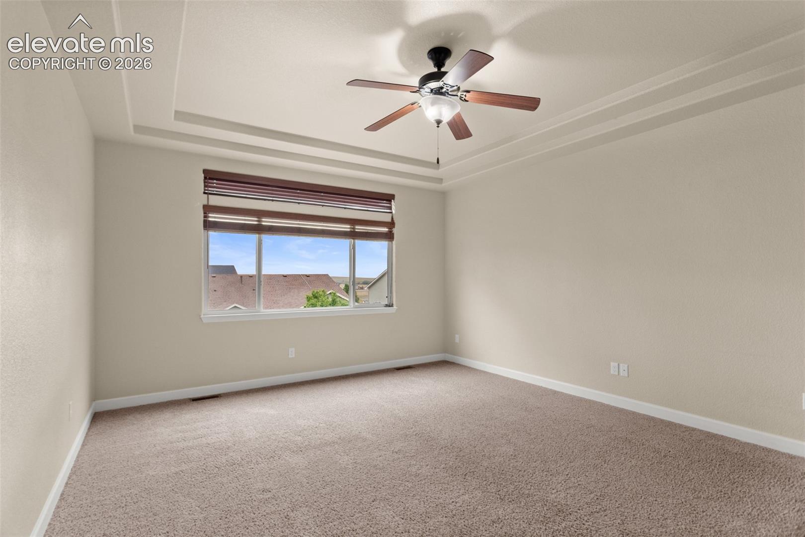 Listing photo 10 for 7551 Dutch Loop